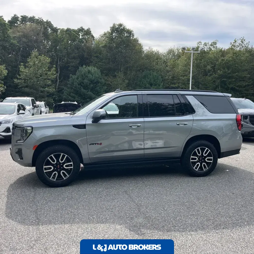 2024 GMC Yukon AT4