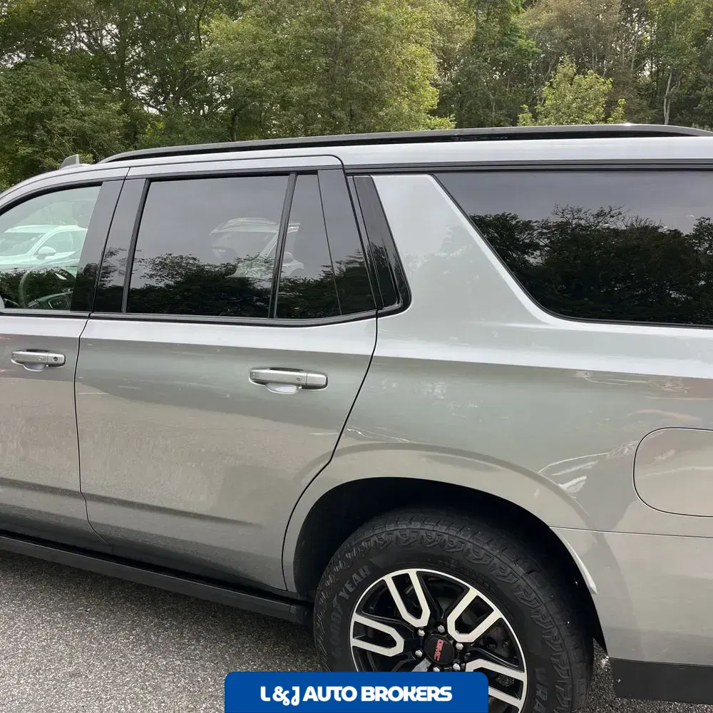 2024 GMC Yukon AT4