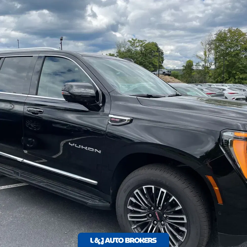 2025 GMC Yukon Elevation