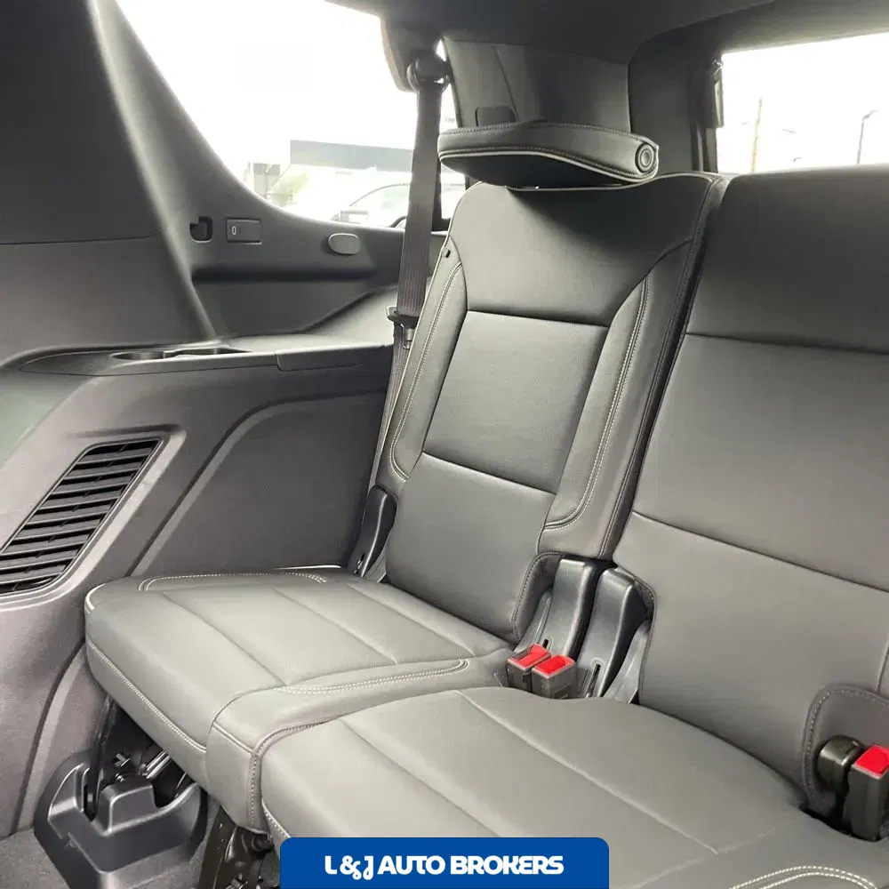 2025 GMC Yukon Elevation