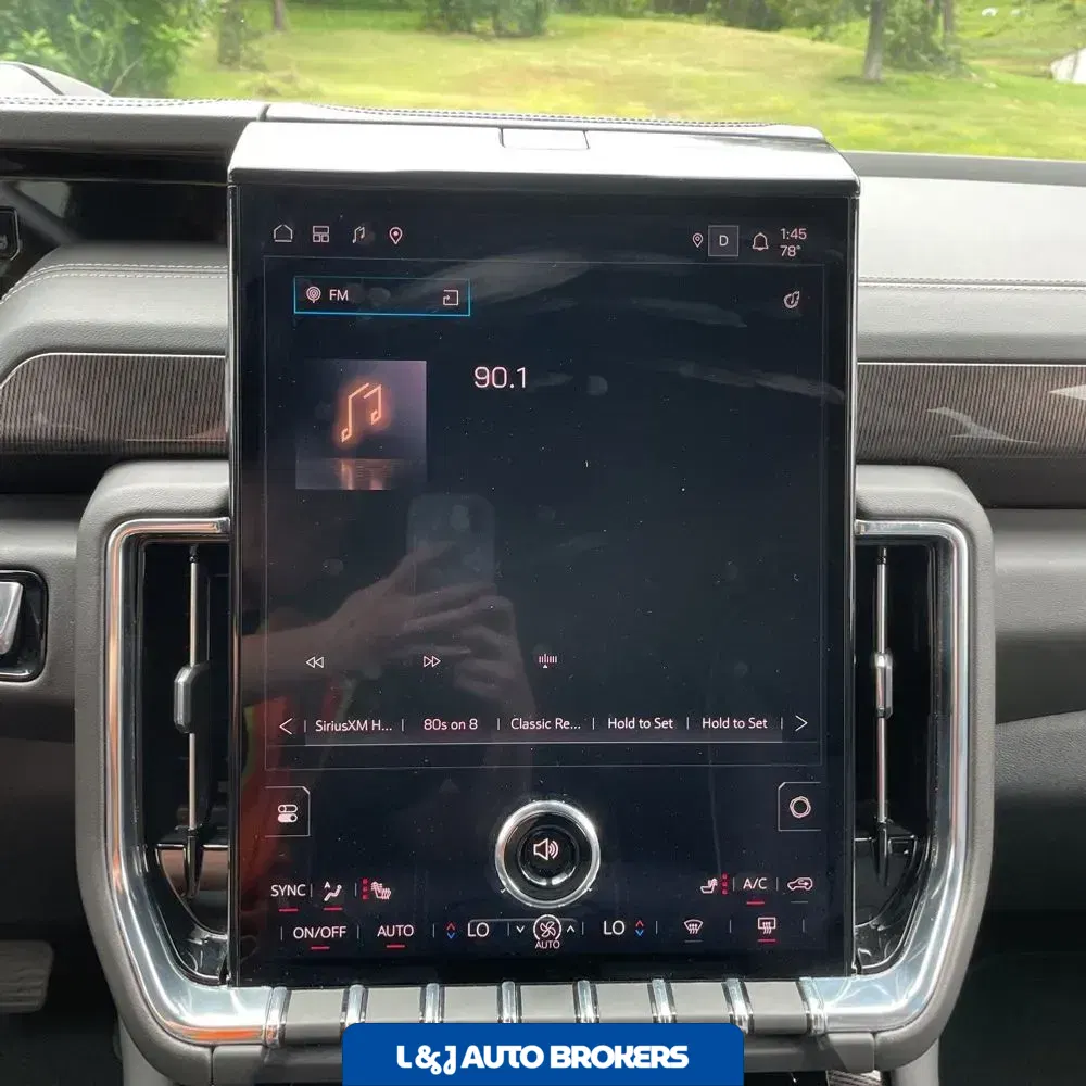 2025 GMC Yukon Elevation