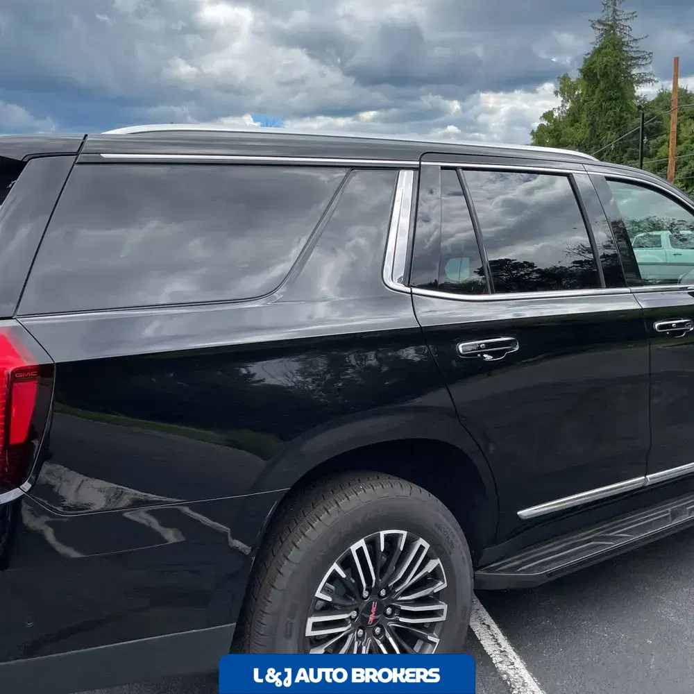 2025 GMC Yukon Elevation