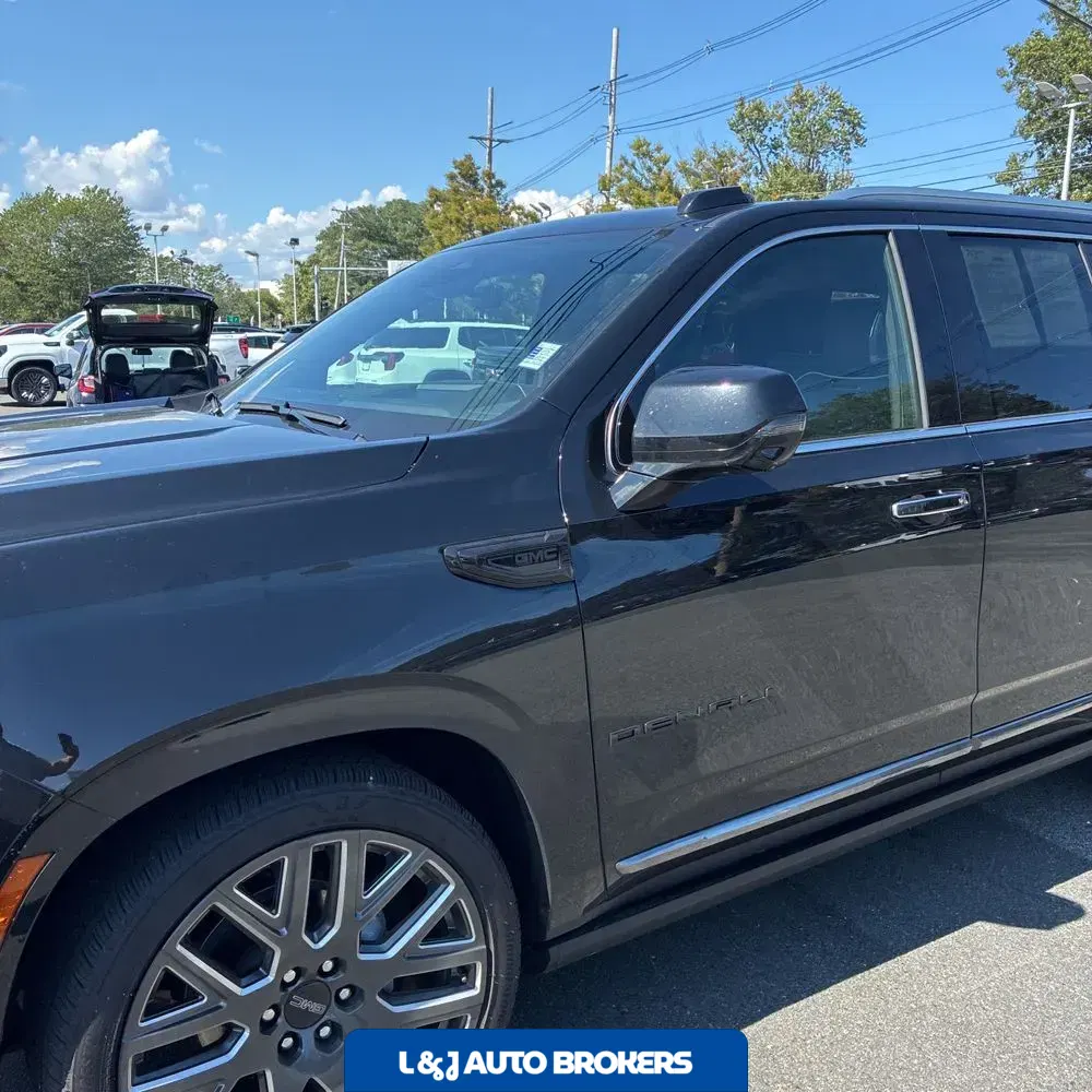 2025 GMC Yukon Denali Ultimate