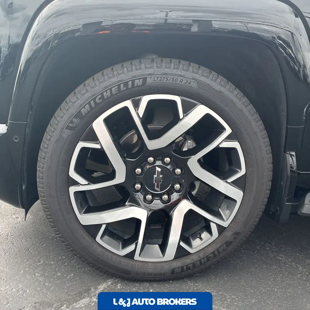 2024 Chevrolet Silverado EV RST