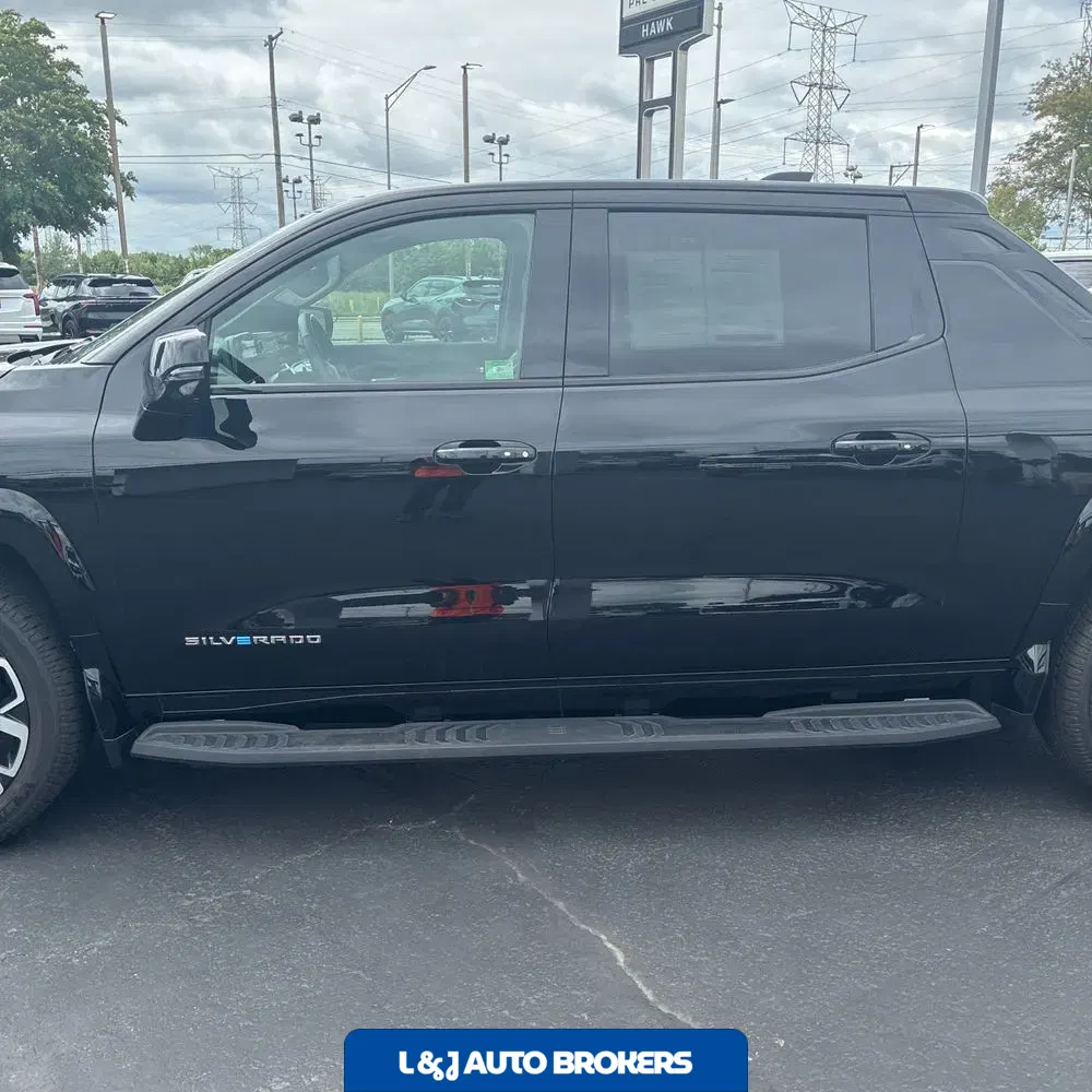2024 Chevrolet Silverado EV RST