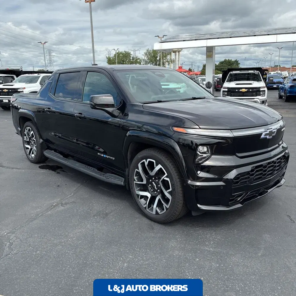 2024 Chevrolet Silverado EV RST