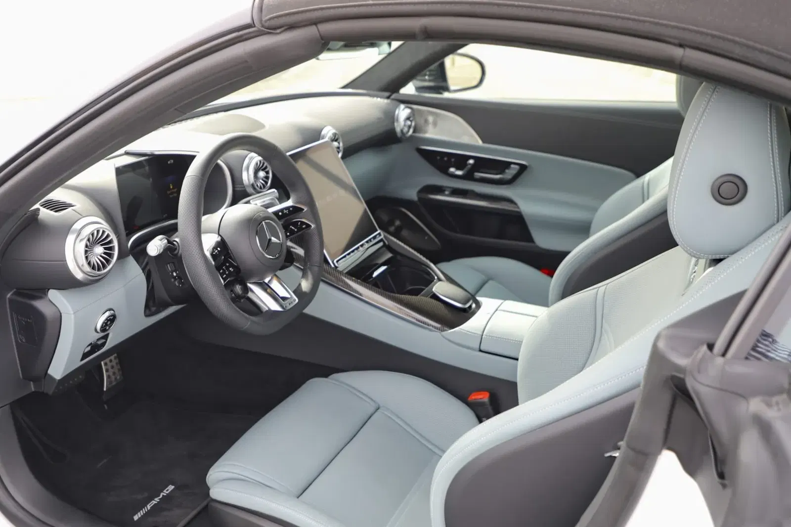 2022 Mercedes-AMG SL63