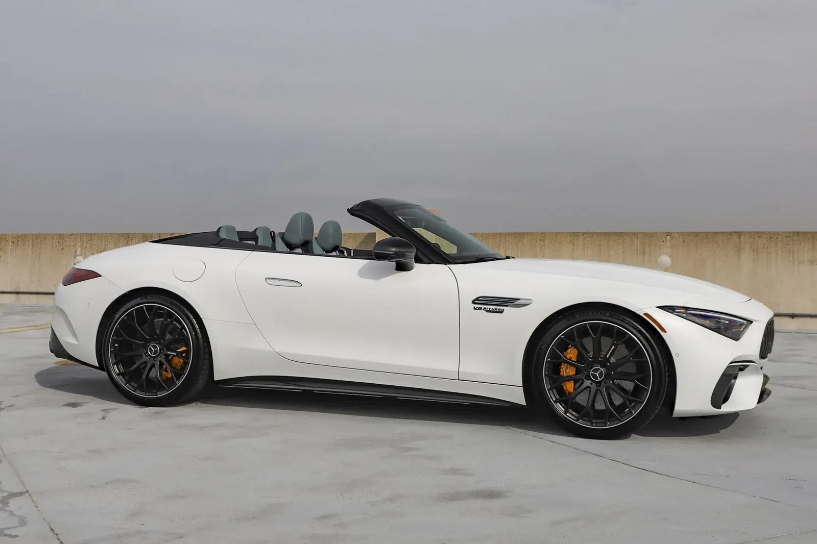 2022 Mercedes-AMG SL63