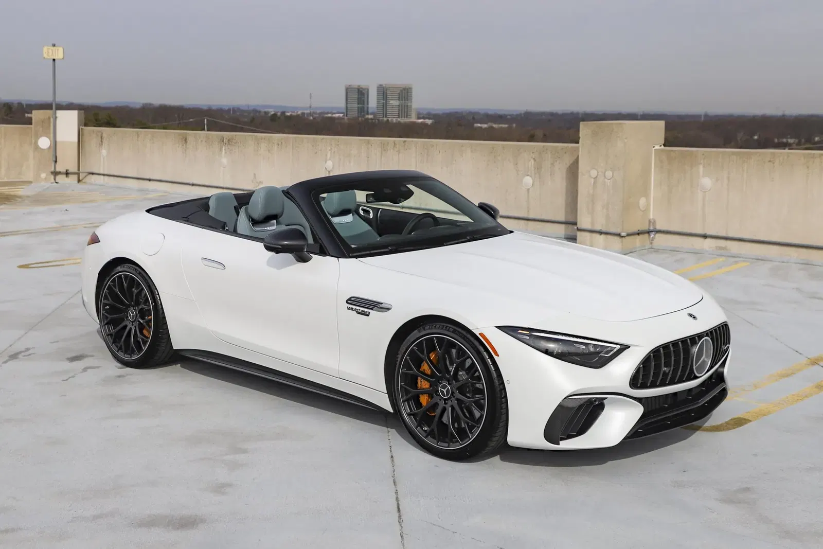 2022 Mercedes-AMG SL63