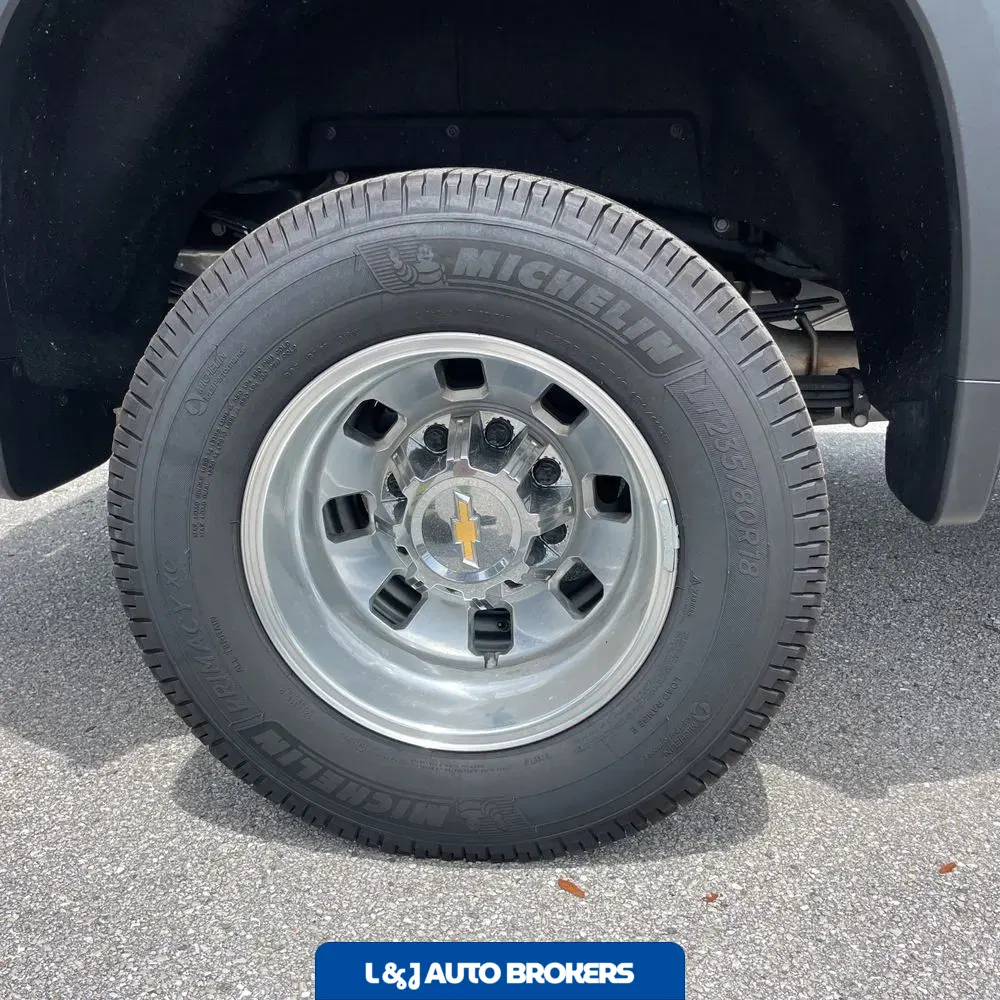 2025 Chevrolet Silverado 3500HD High Country