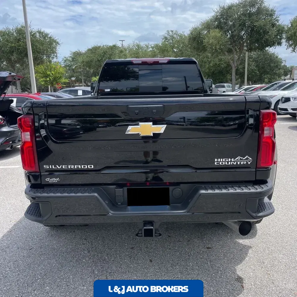 2025 Chevrolet Silverado 3500HD High Country