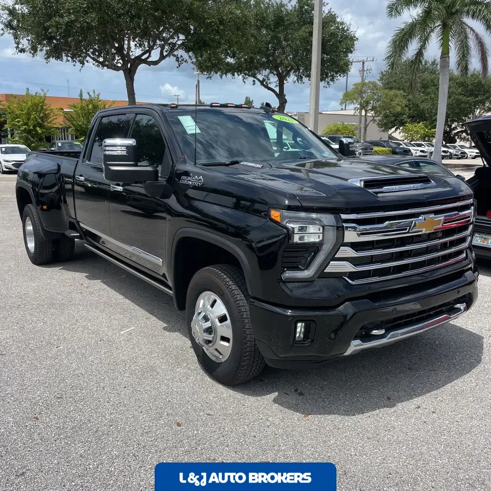 2025 Chevrolet Silverado 3500HD High Country