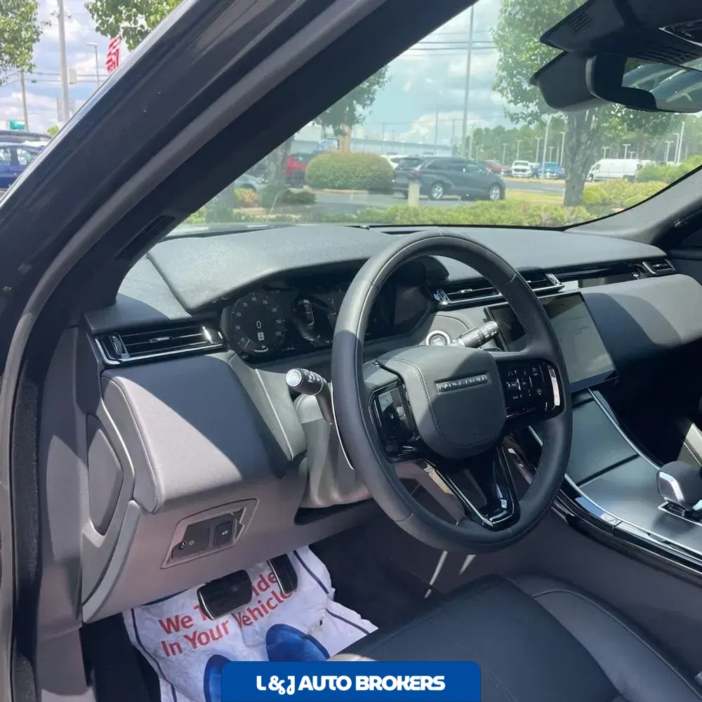 2024 Land Rover Range Rover Velar Dynamic SE P250