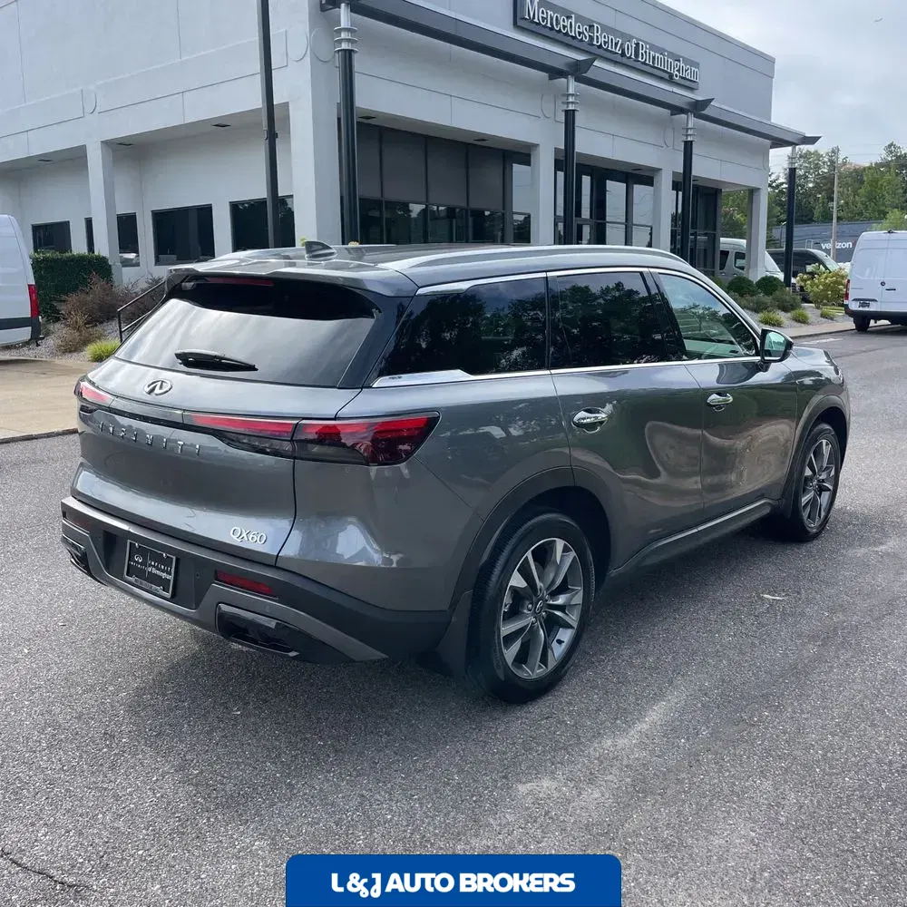 2025 INFINITI QX60 Luxe