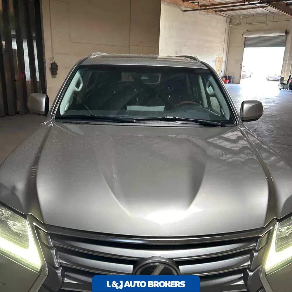 2018 Lexus LX 570 Two-Row