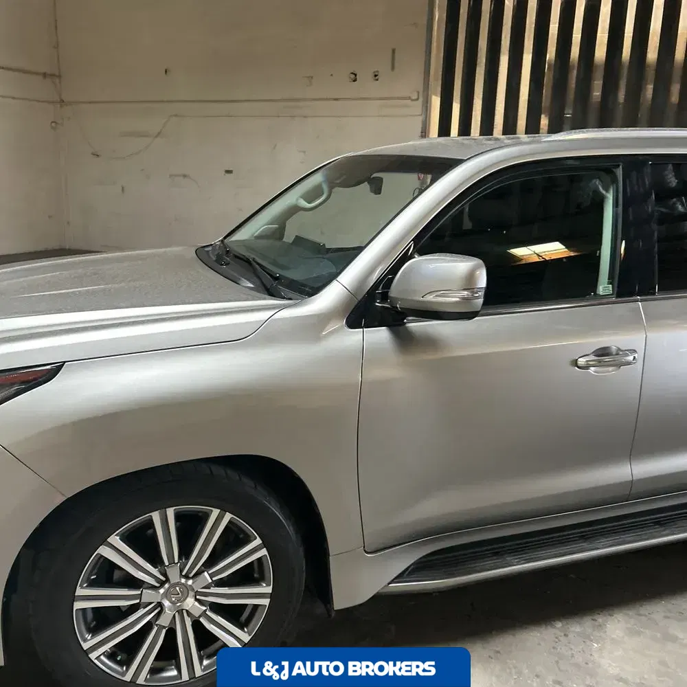 2018 Lexus LX 570 Two-Row