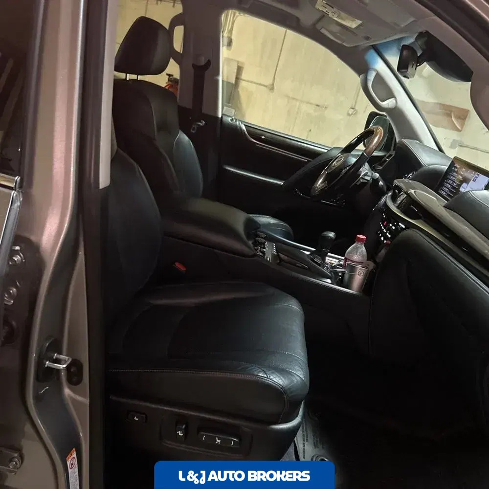 2018 Lexus LX 570 Two-Row