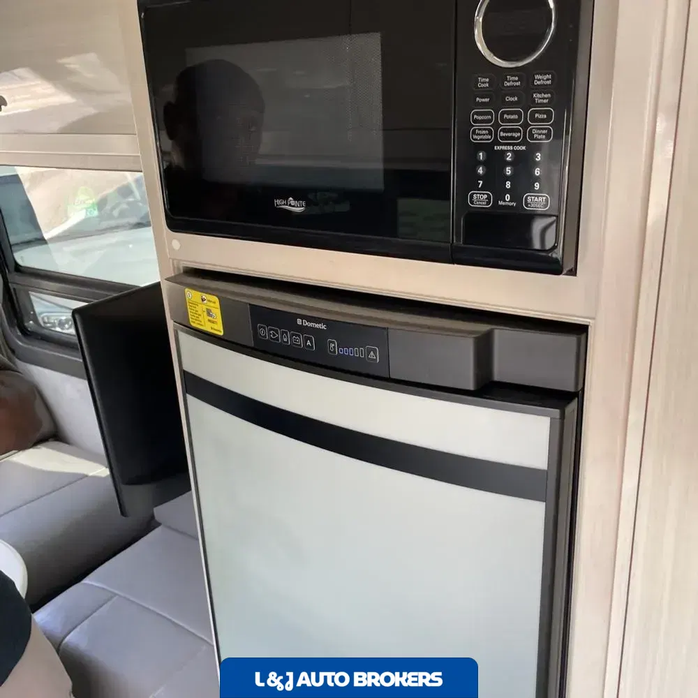 2016 Mercedes-Benz Sprinter 2500 Std Roof