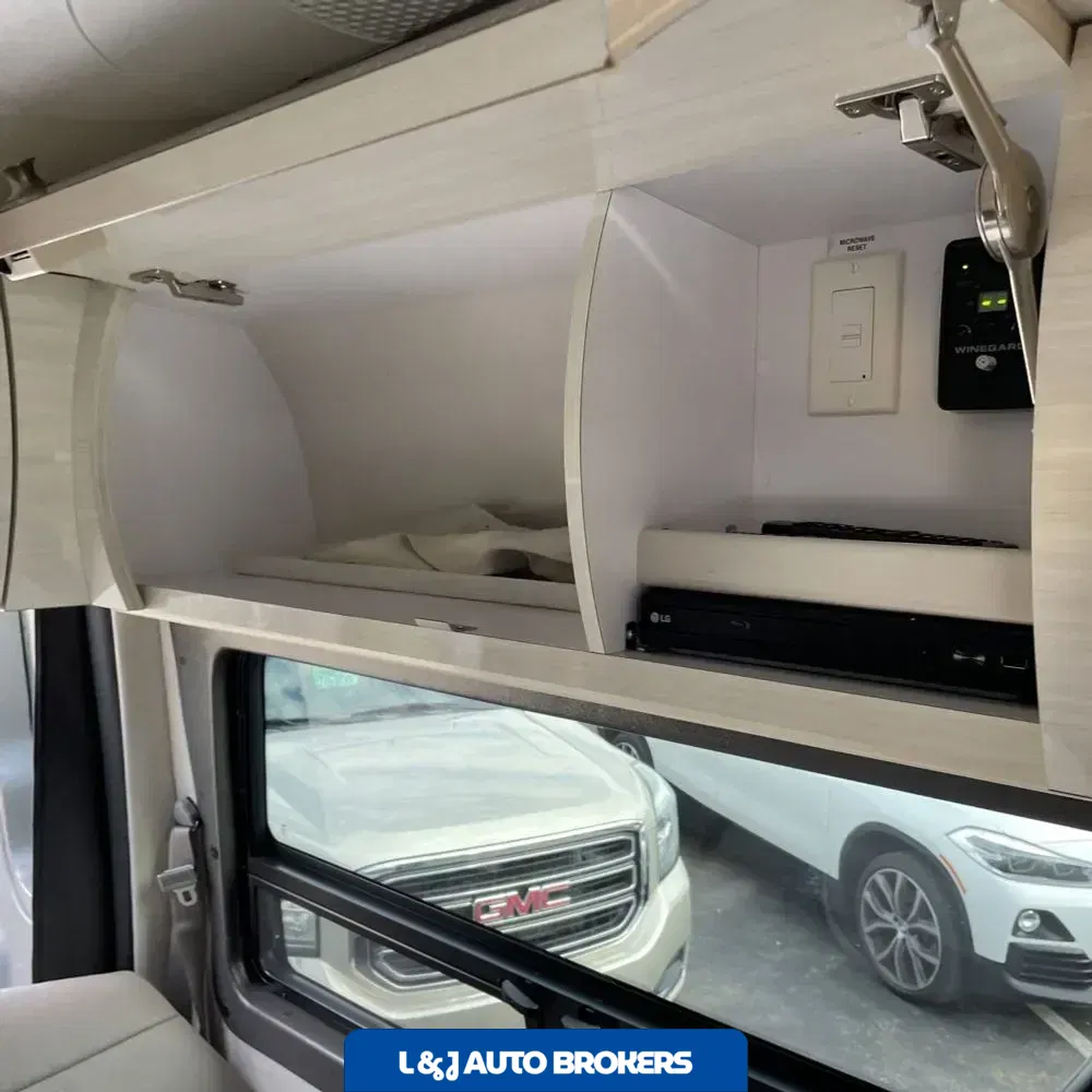 2016 Mercedes-Benz Sprinter 2500 Std Roof