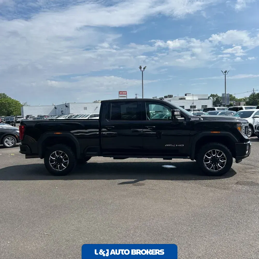 2023 GMC Sierra 2500HD AT4