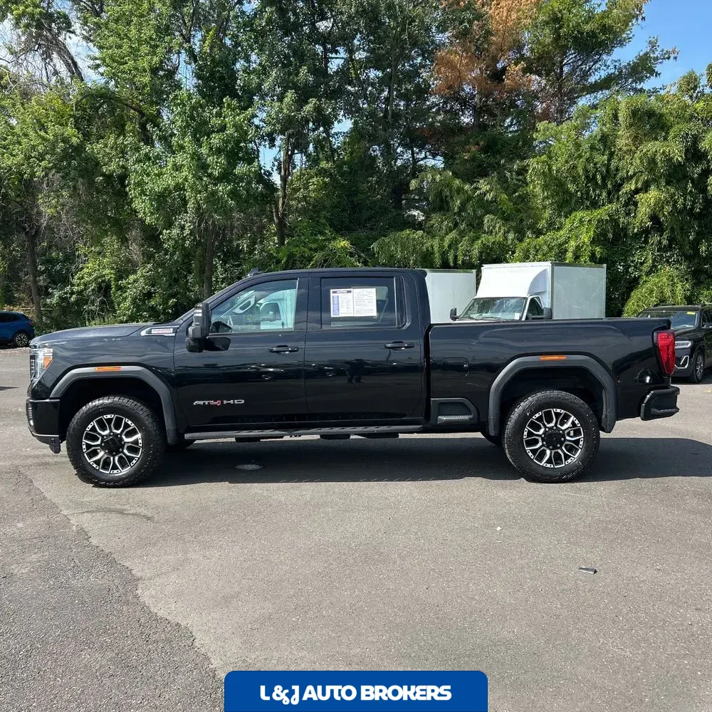 2023 GMC Sierra 2500HD AT4