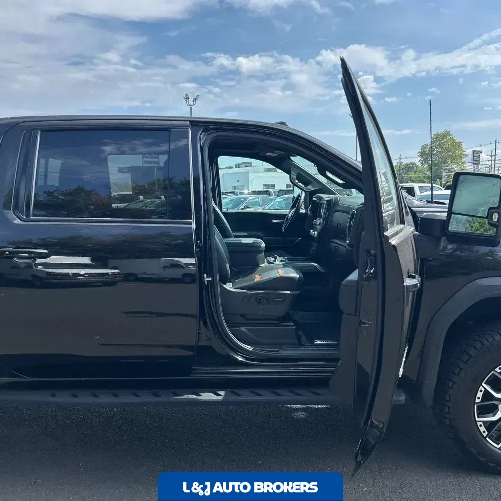 2023 GMC Sierra 2500HD AT4