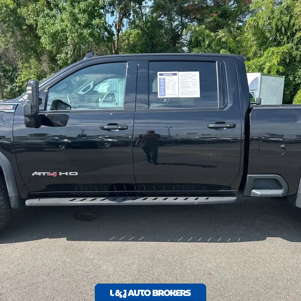 2023 GMC Sierra 2500HD AT4