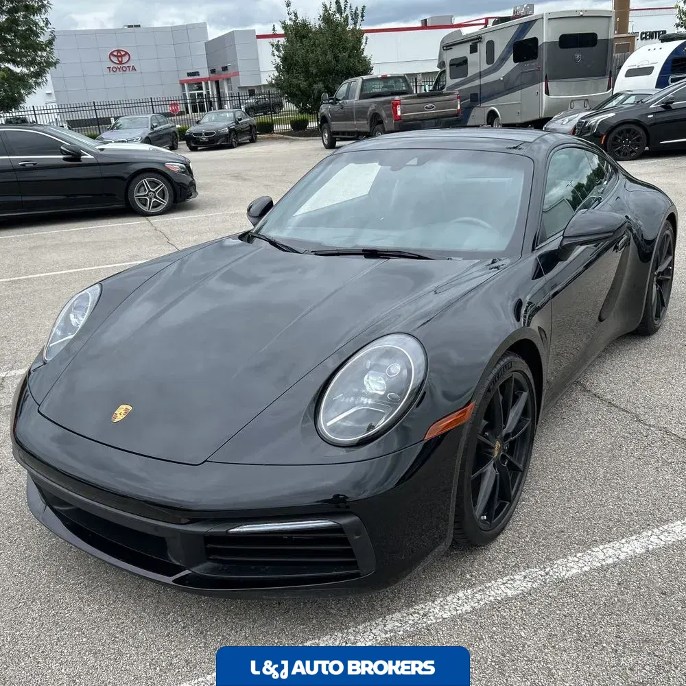2020 Porsche 911 Carrera 4