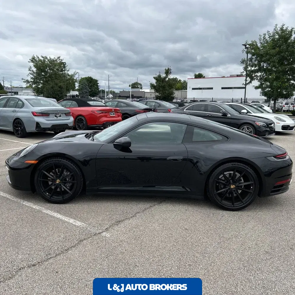 2020 Porsche 911 Carrera 4