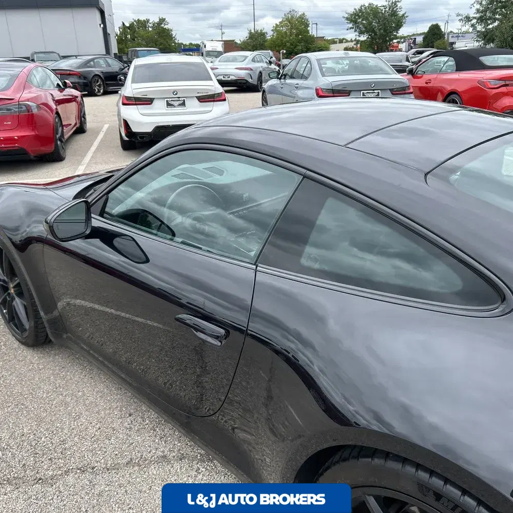 2020 Porsche 911 Carrera 4