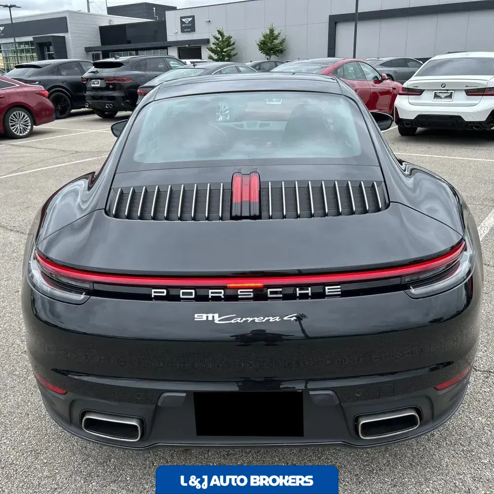 2020 Porsche 911 Carrera 4