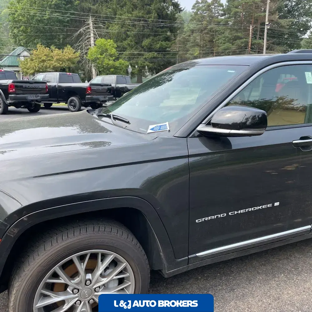 2024 Jeep Grand Cherokee Summit
