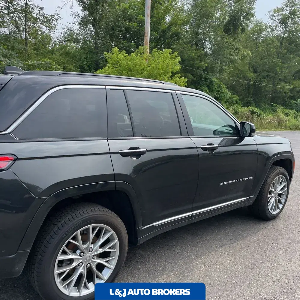 2024 Jeep Grand Cherokee Summit