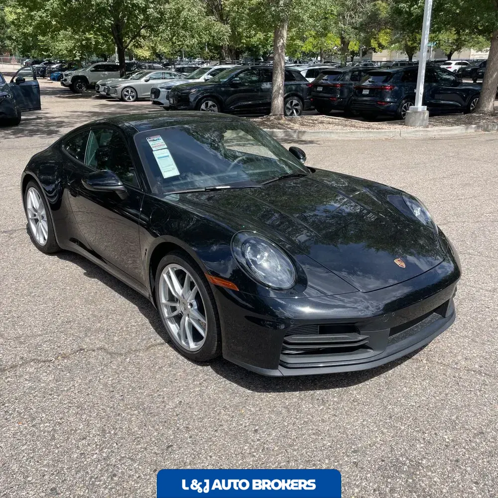 2025 Porsche 911 Carrera