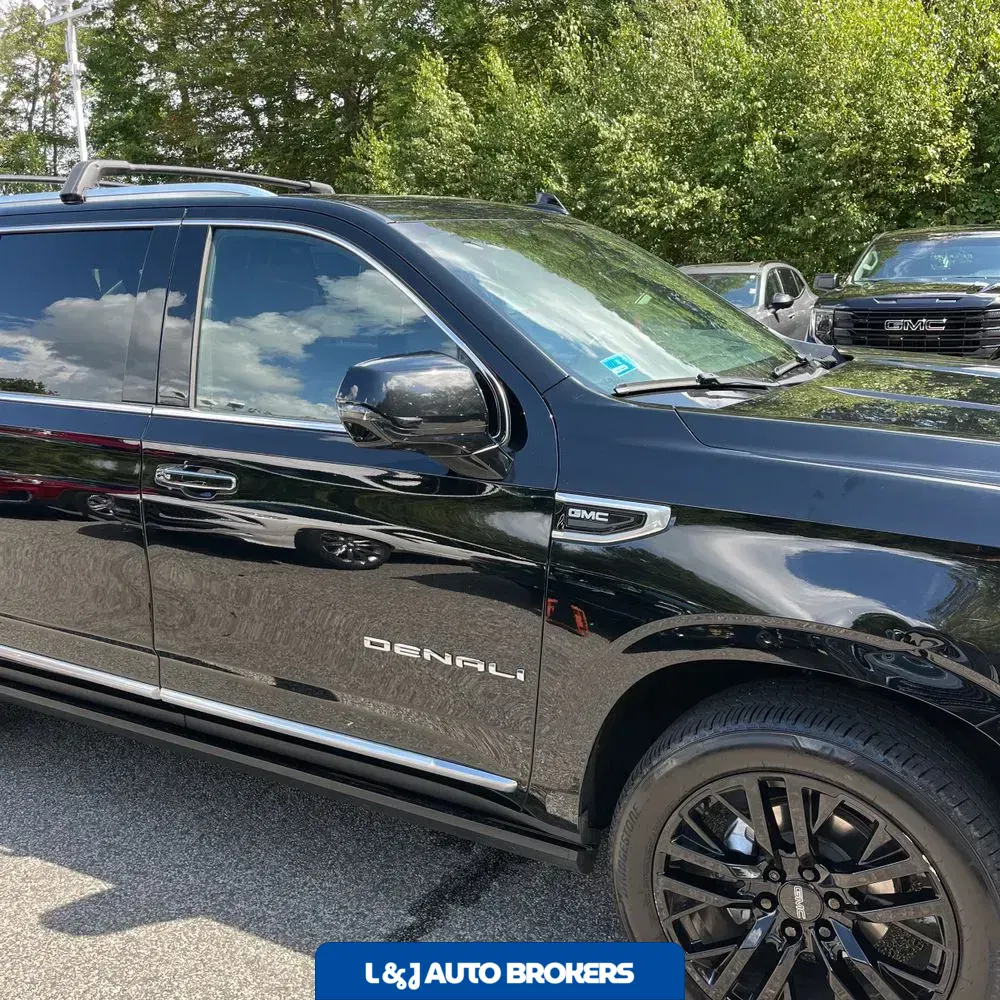 2023 GMC Yukon XL Denali