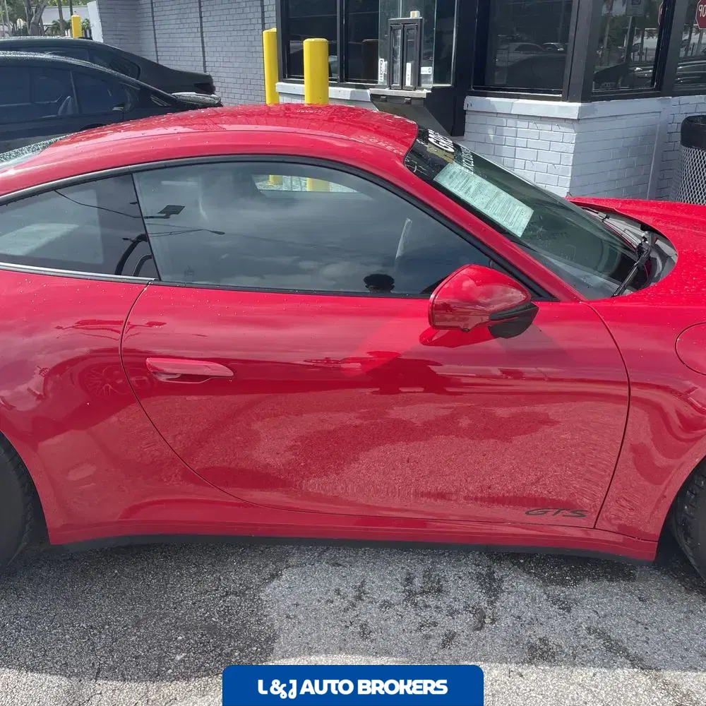 2023 Porsche 911 Carrera 4 GTS