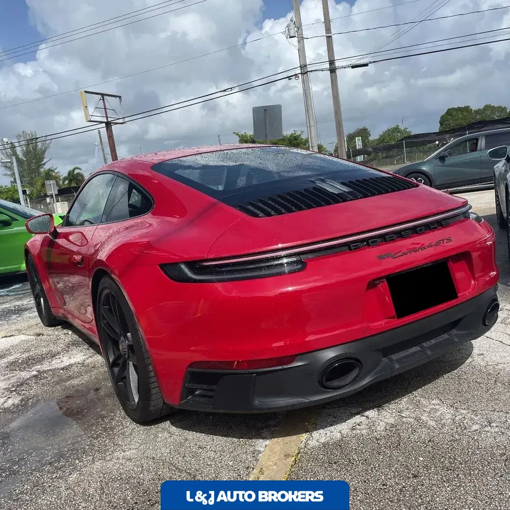 2023 Porsche 911 Carrera 4 GTS
