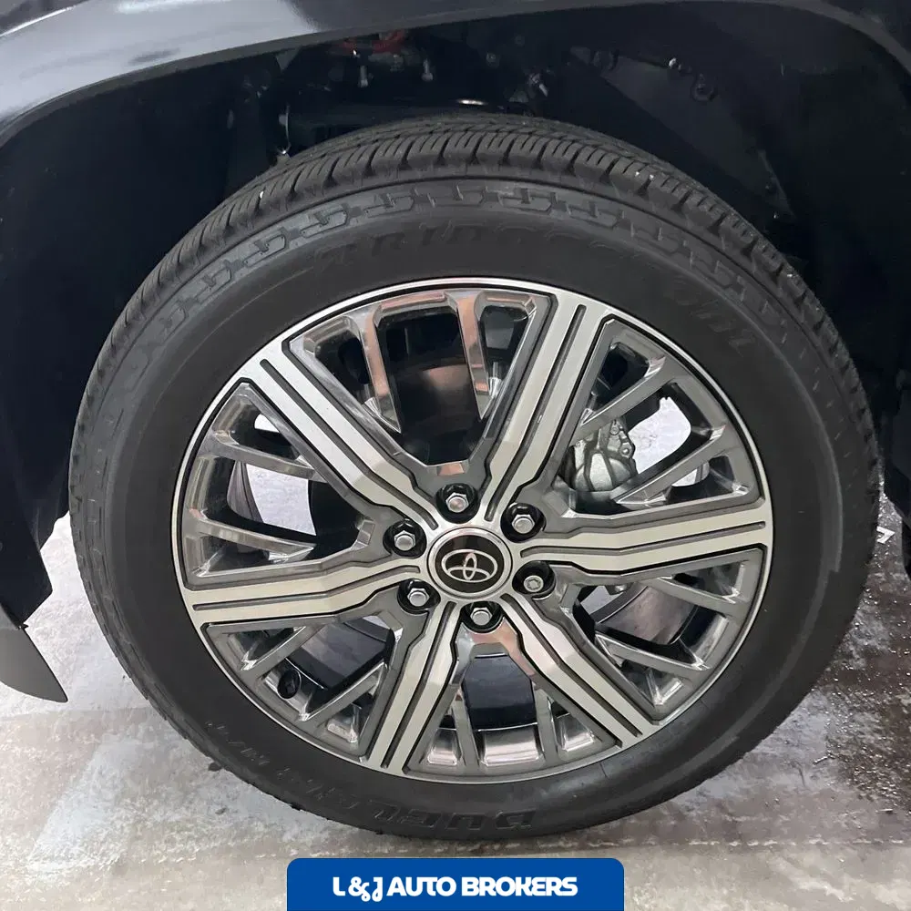 2024 Toyota Sequoia Capstone