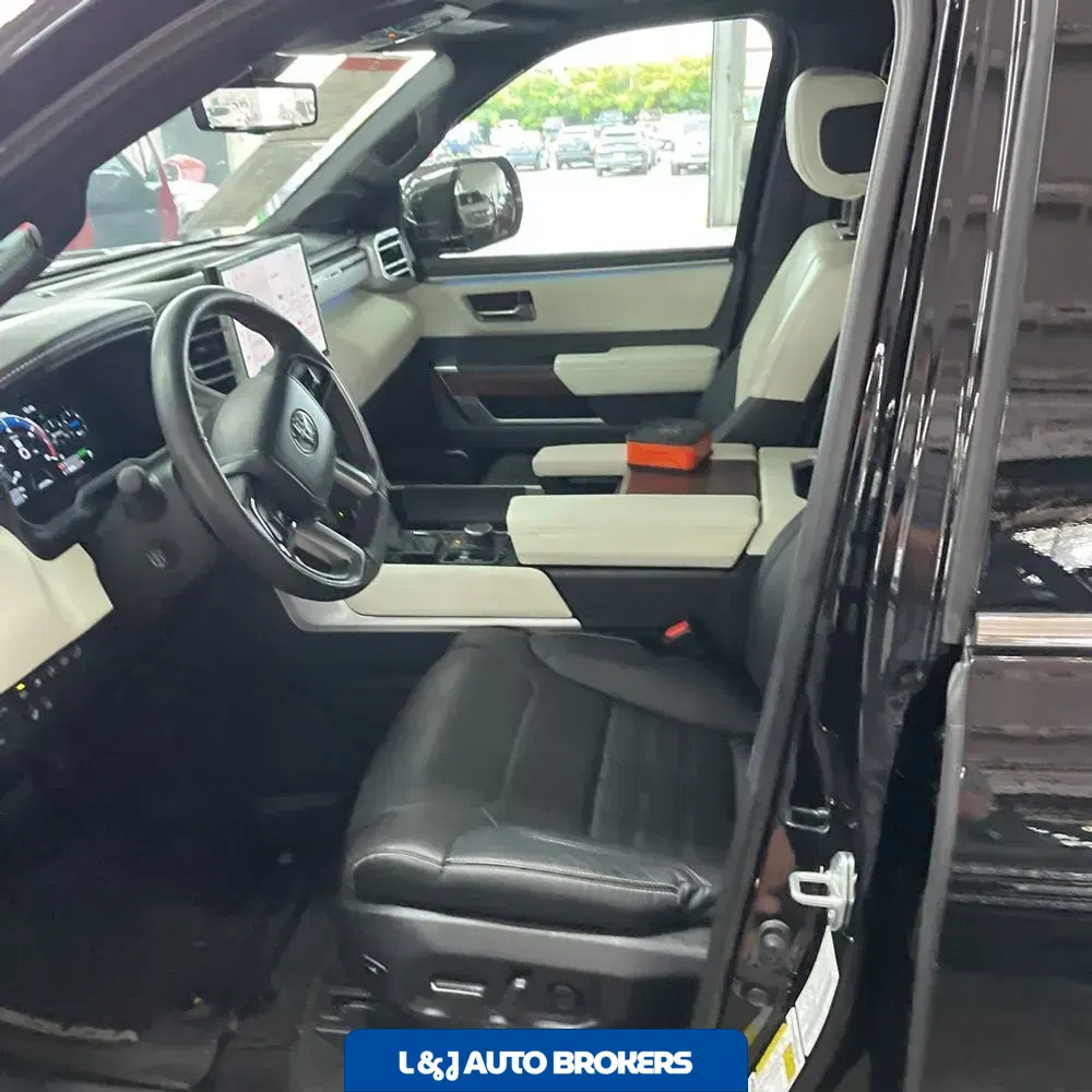 2024 Toyota Sequoia Capstone