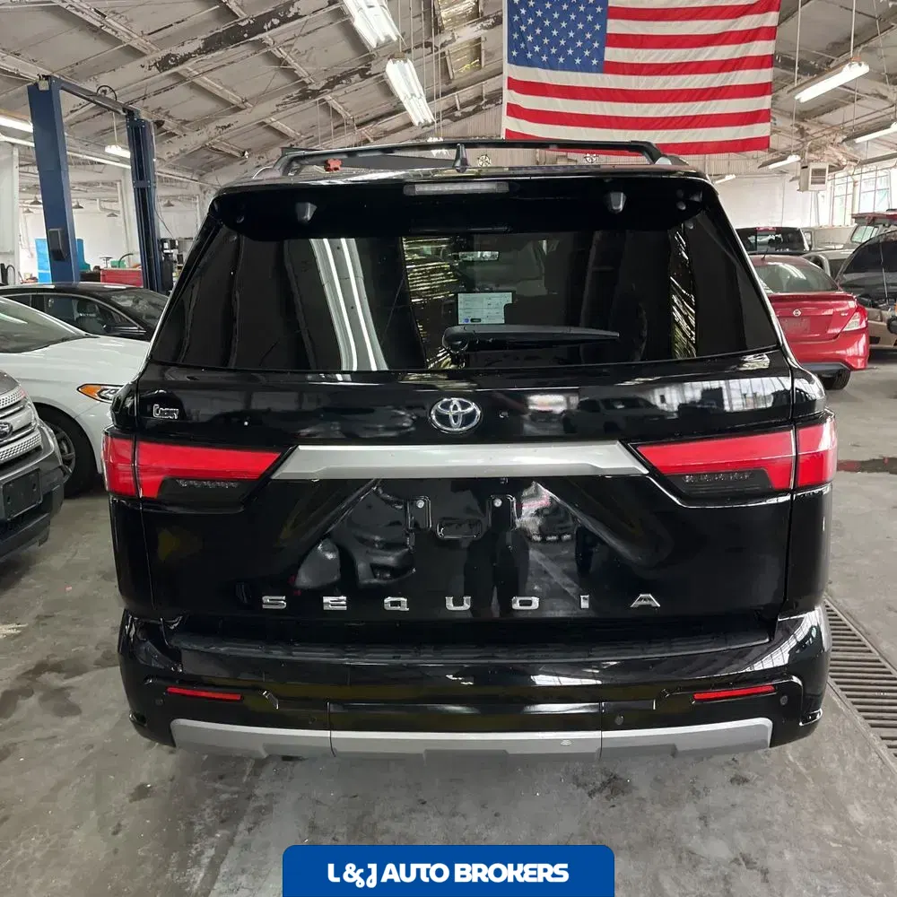 2024 Toyota Sequoia Capstone