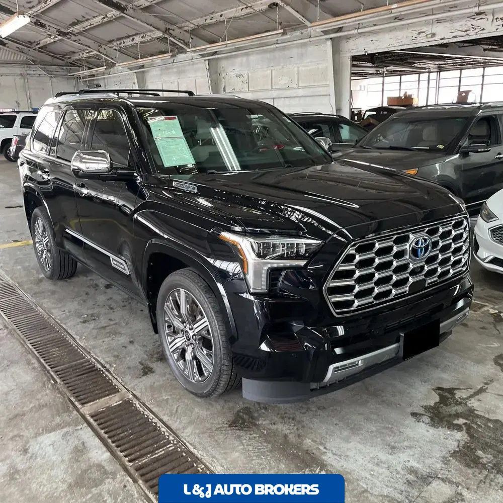 2024 Toyota Sequoia Capstone