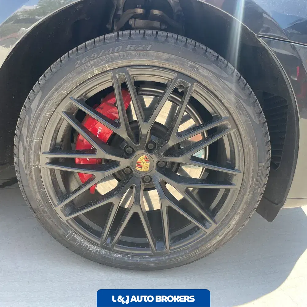 2023 Porsche Macan GTS