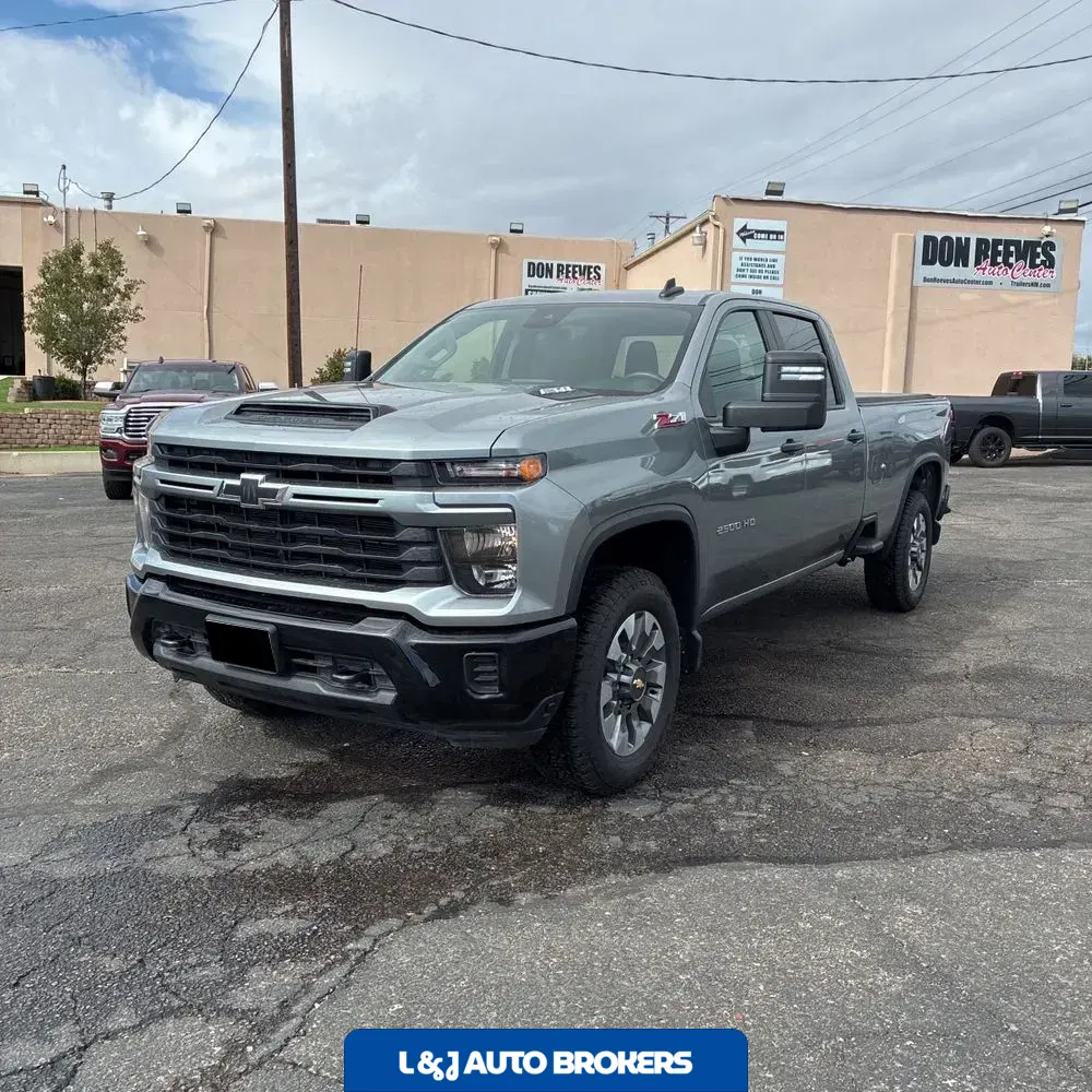 2024 Chevrolet Silverado 2500 Custom