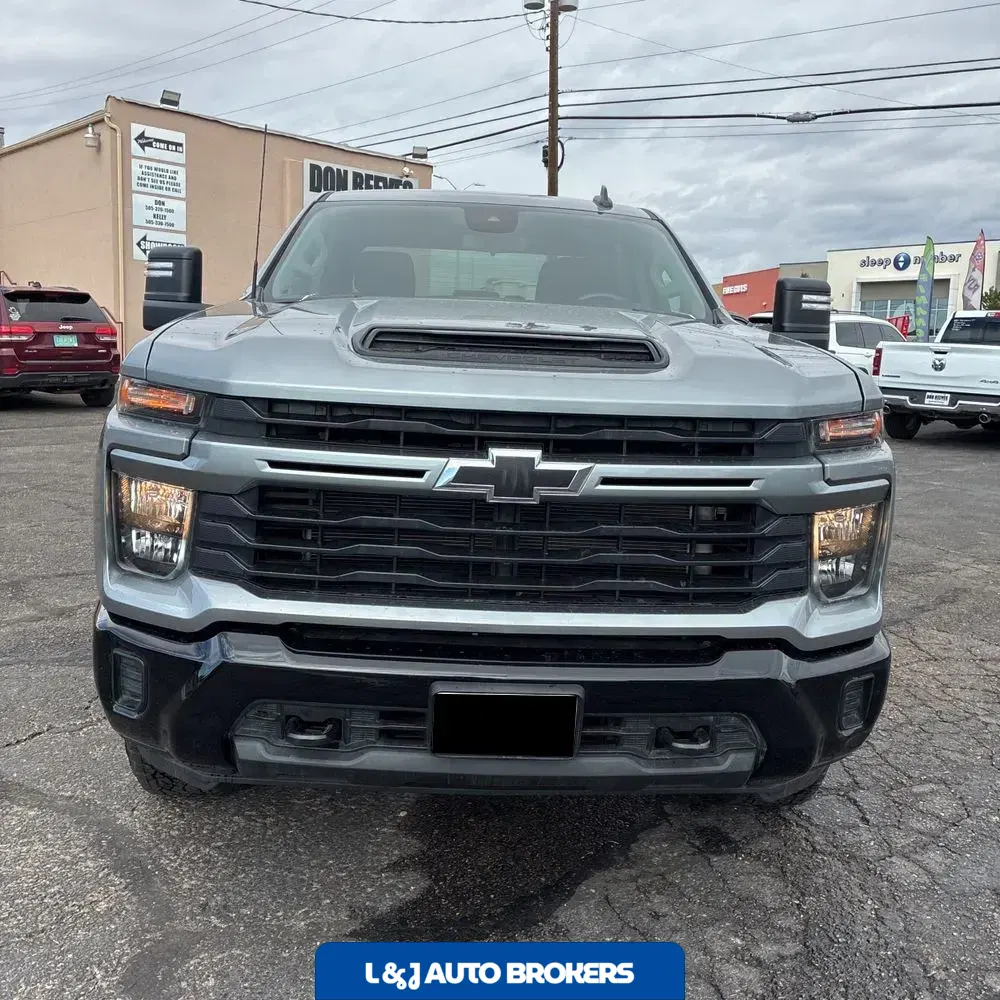 2024 Chevrolet Silverado 2500 Custom