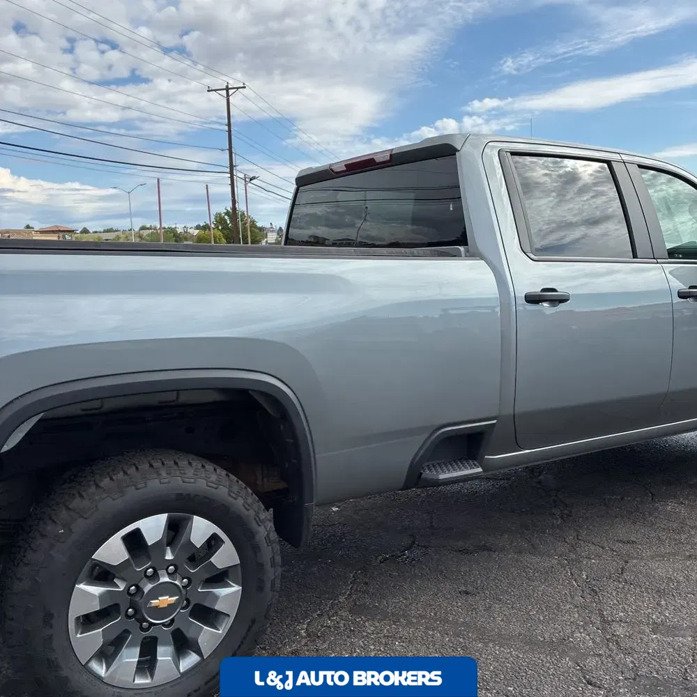2024 Chevrolet Silverado 2500 Custom
