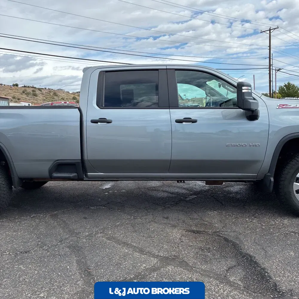 2024 Chevrolet Silverado 2500 Custom