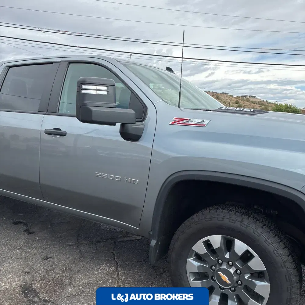 2024 Chevrolet Silverado 2500 Custom