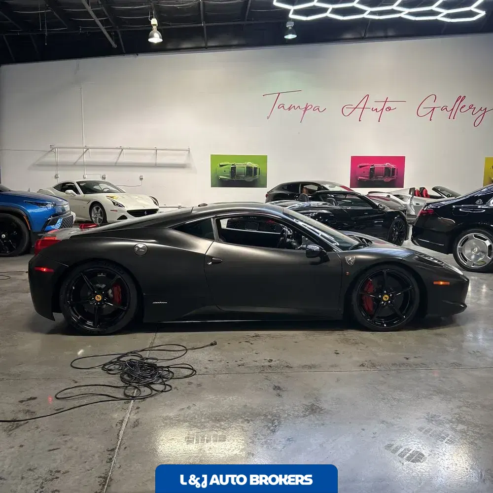 2010 Ferrari 458 Italia Base