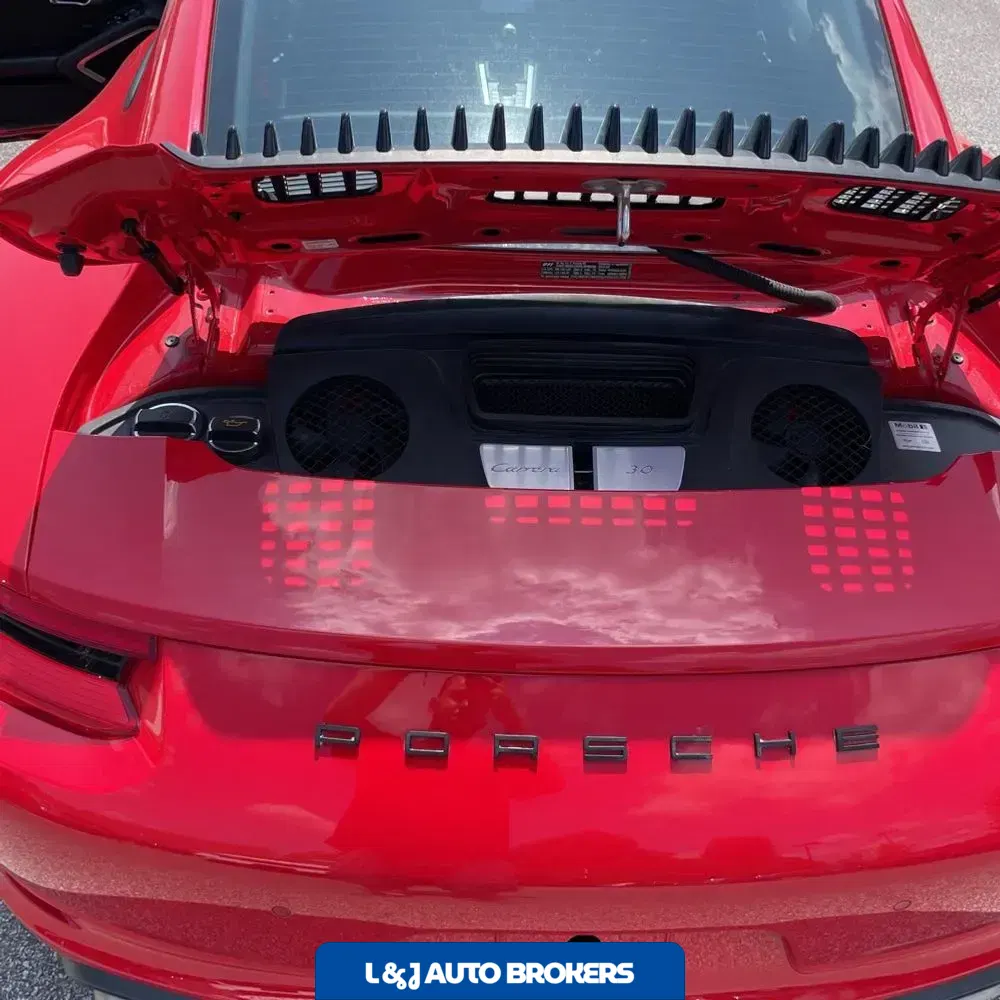 2019 Porsche 911 Carrera