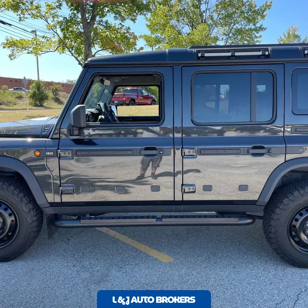 2024 INEOS Grenadier Base 4D SUV